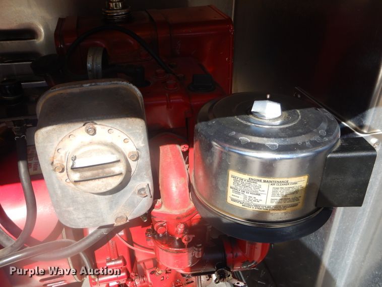 image for item EY9275 1993 E-one Hurricane fire truck