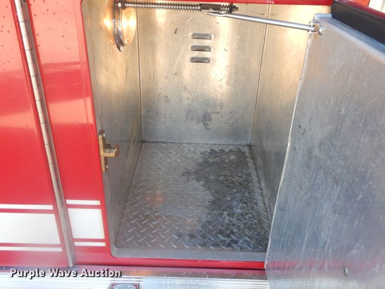 image for item EY9275 1993 E-one Hurricane fire truck