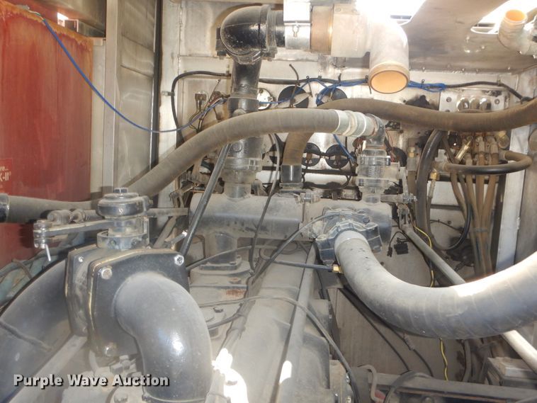 image for item EY9275 1993 E-one Hurricane fire truck