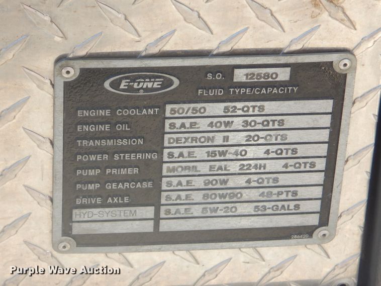 image for item EY9275 1993 E-one Hurricane fire truck