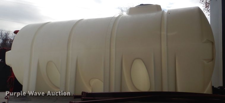 image for item FA9893 Tank and pump system