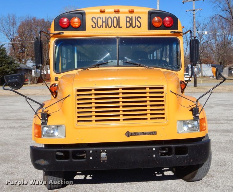 image for item FA9944 1995 International 3800 school bus
