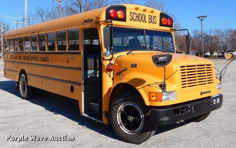 image for item FA9944 1995 International 3800 school bus