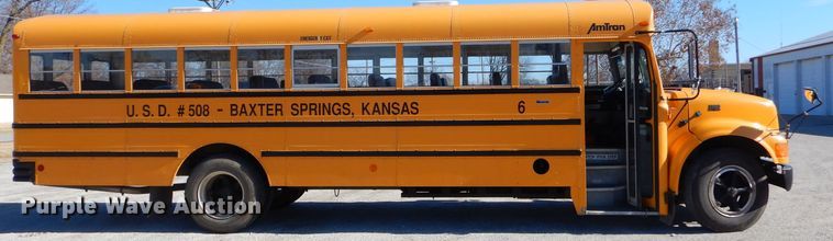 image for item FA9944 1995 International 3800 school bus