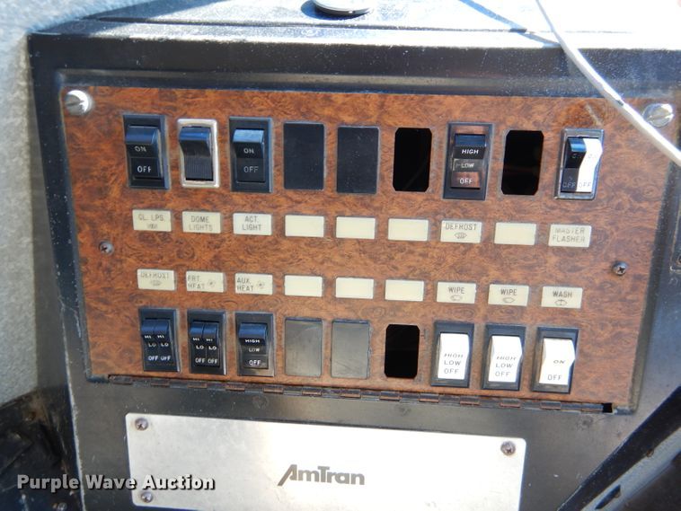 image for item FA9944 1995 International 3800 school bus