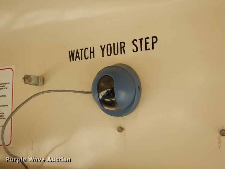 image for item FA9944 1995 International 3800 school bus