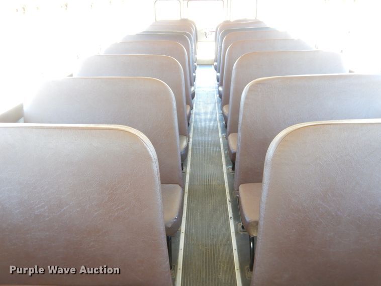 image for item FA9944 1995 International 3800 school bus