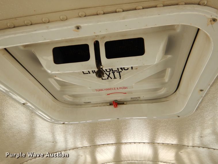 image for item FA9944 1995 International 3800 school bus