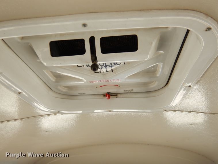 image for item FA9944 1995 International 3800 school bus