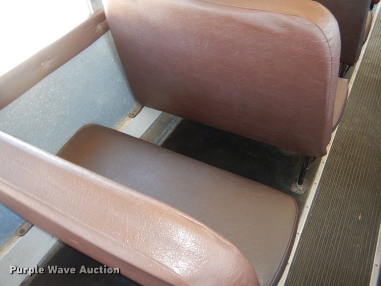 image for item FA9944 1995 International 3800 school bus