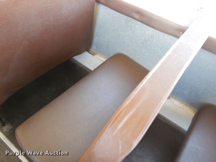 image for item FA9944 1995 International 3800 school bus