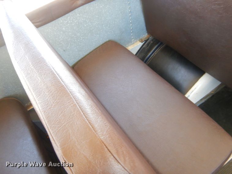 image for item FA9944 1995 International 3800 school bus