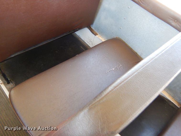 image for item FA9944 1995 International 3800 school bus