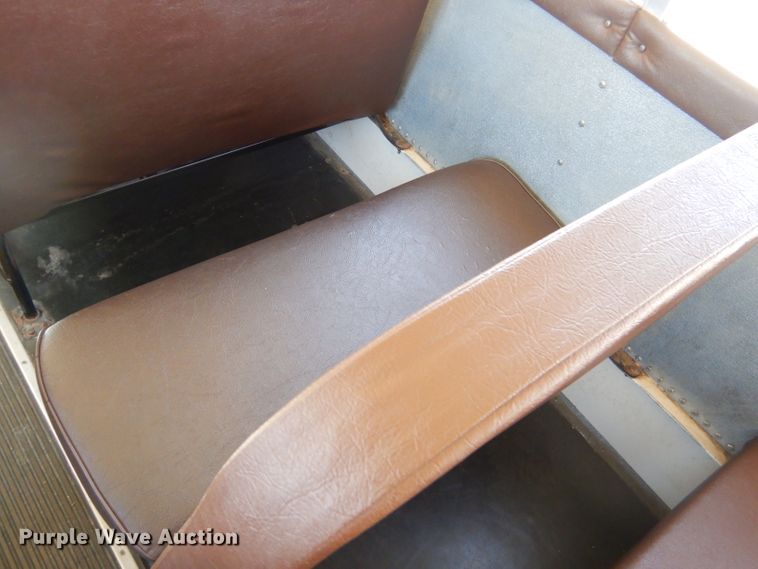 image for item FA9944 1995 International 3800 school bus