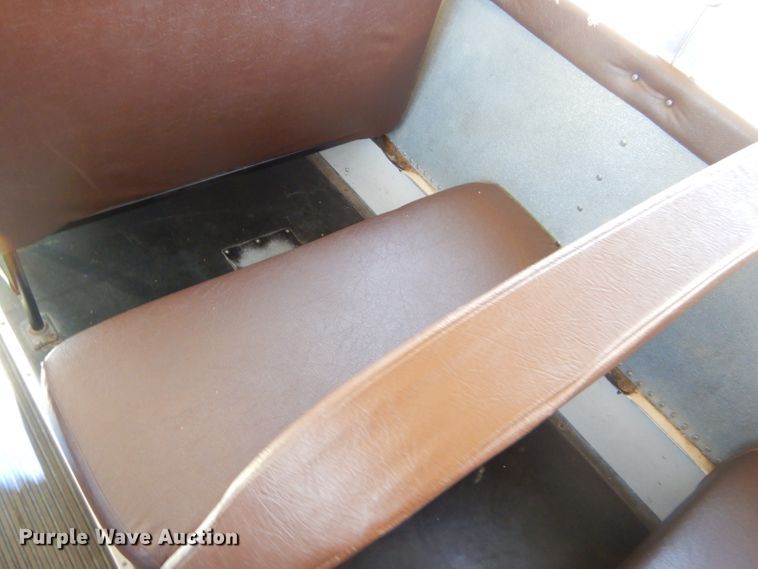 image for item FA9944 1995 International 3800 school bus