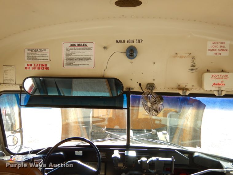 image for item FA9944 1995 International 3800 school bus