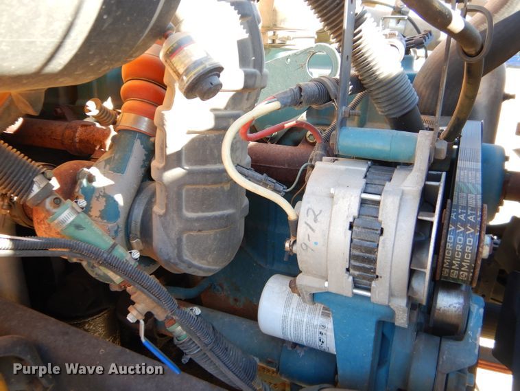 image for item FA9944 1995 International 3800 school bus