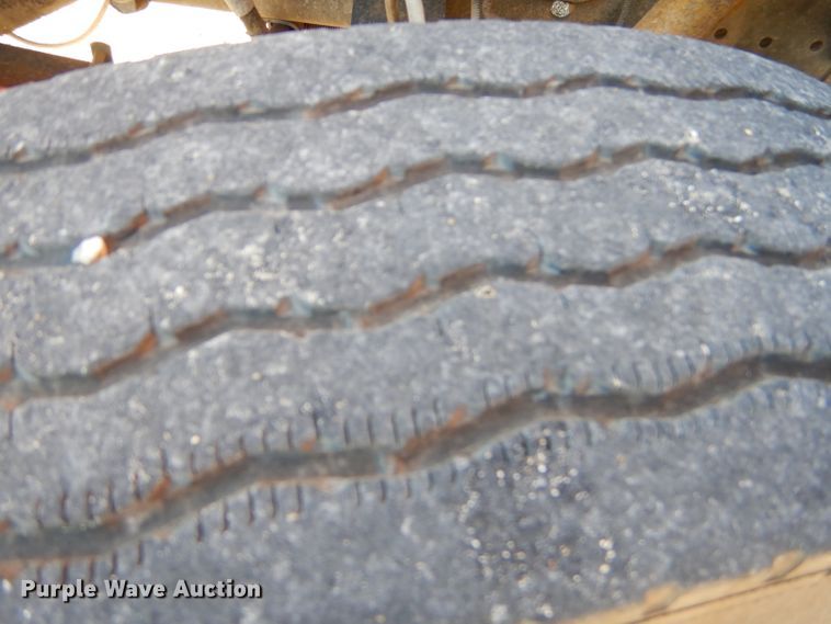 image for item FA9944 1995 International 3800 school bus