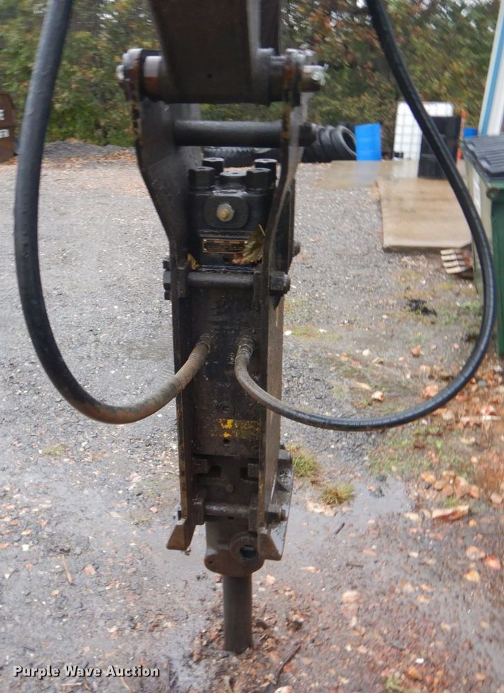 image for item FF9033 Husky HH1000-2 breaker