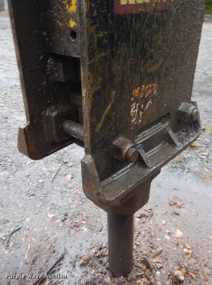 image for item FF9033 Husky HH1000-2 breaker