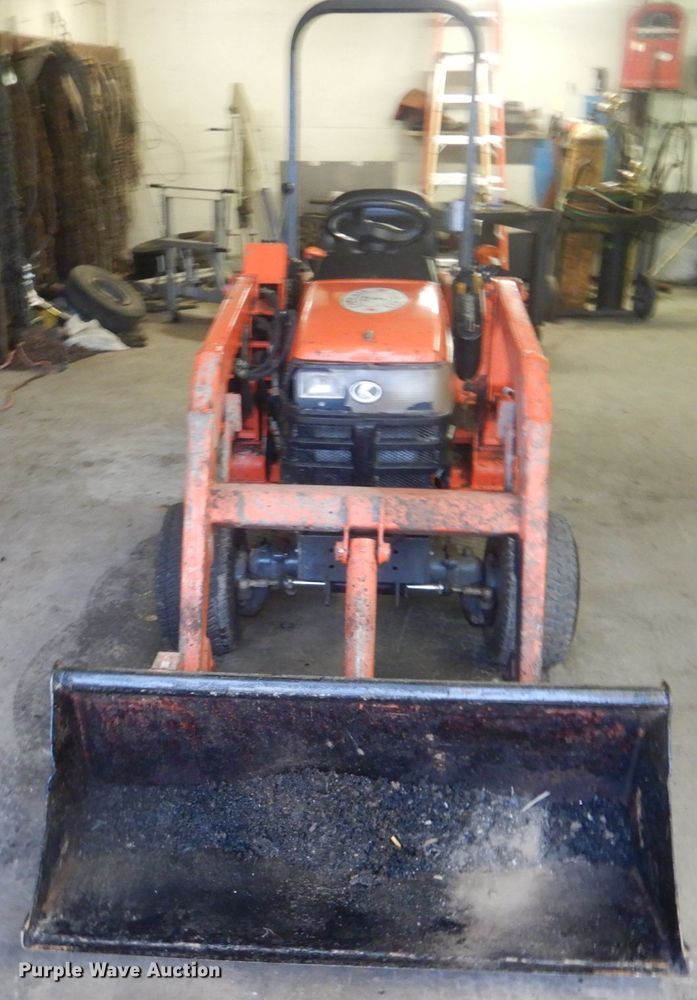 image for item FF9034 Kubota BX2200D tractor