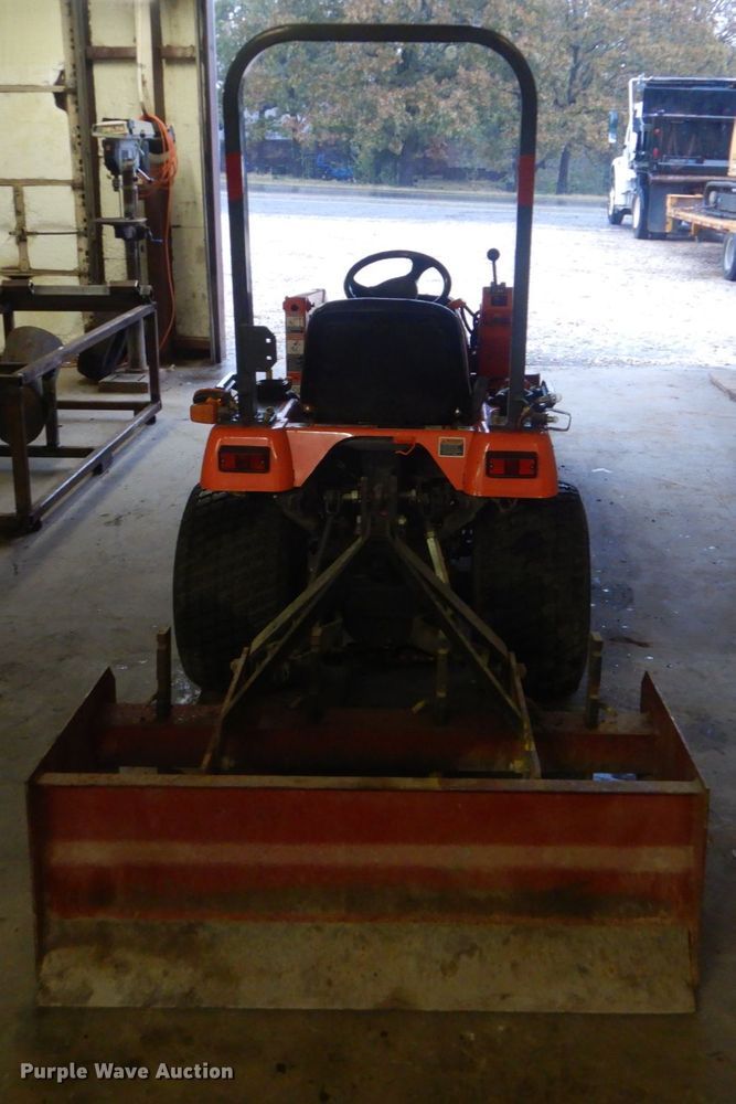 image for item FF9034 Kubota BX2200D tractor