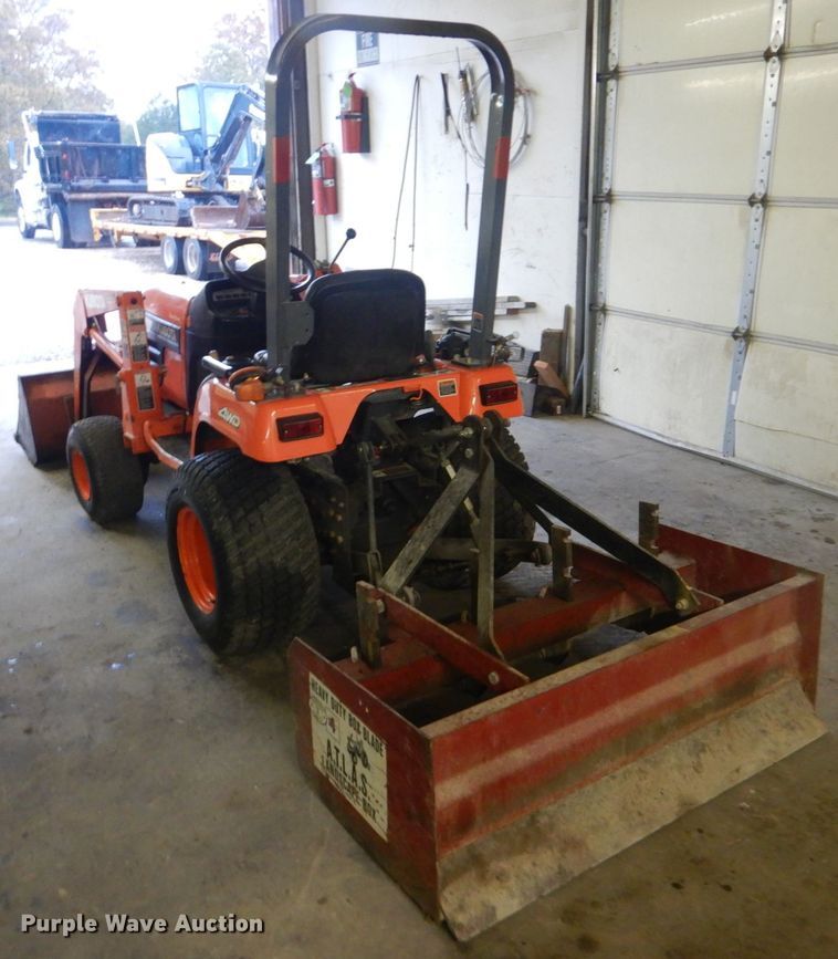 image for item FF9034 Kubota BX2200D tractor