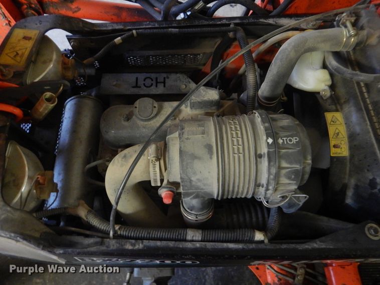 image for item FF9034 Kubota BX2200D tractor