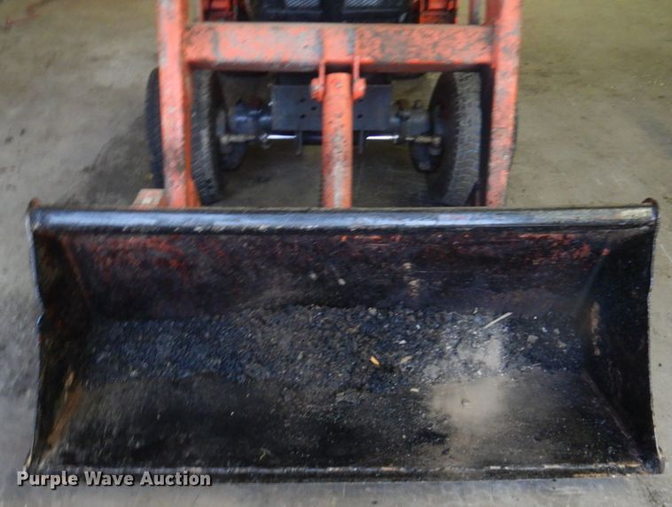 image for item FF9034 Kubota BX2200D tractor