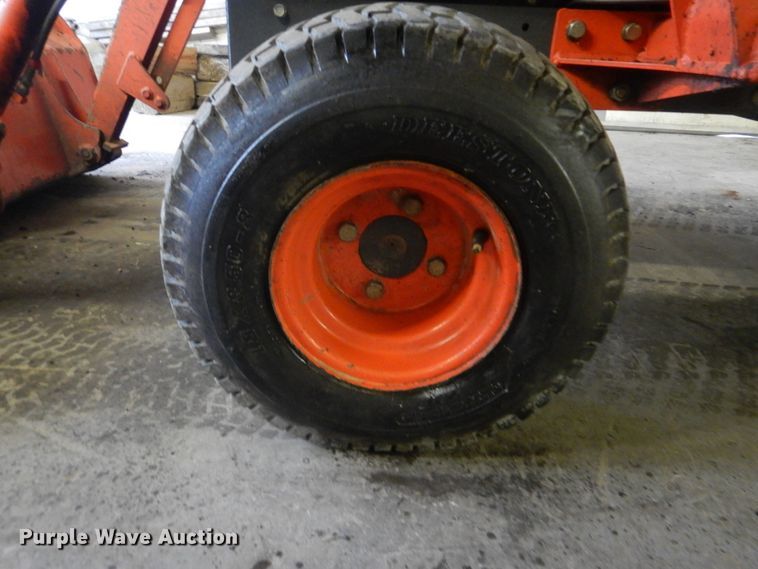 image for item FF9034 Kubota BX2200D tractor