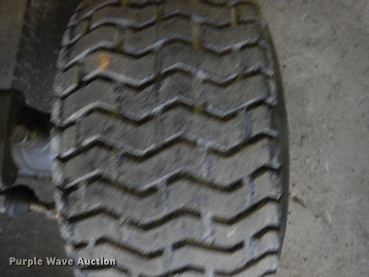 image for item FF9034 Kubota BX2200D tractor