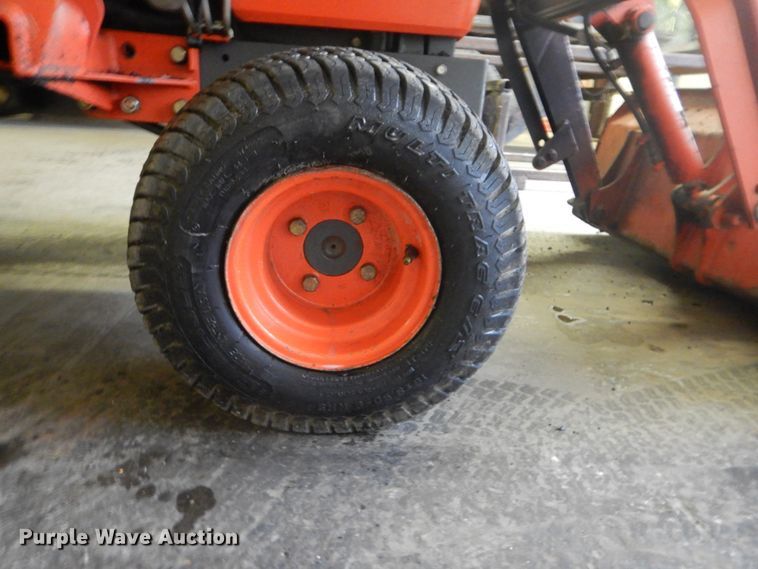 image for item FF9034 Kubota BX2200D tractor