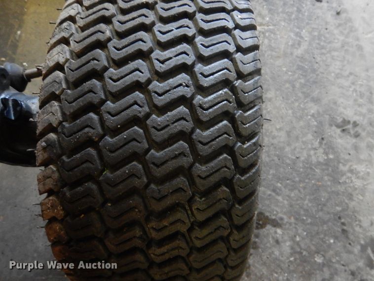 image for item FF9034 Kubota BX2200D tractor