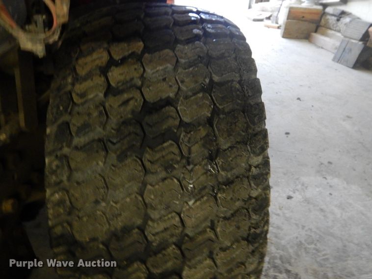 image for item FF9034 Kubota BX2200D tractor