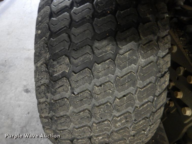 image for item FF9034 Kubota BX2200D tractor