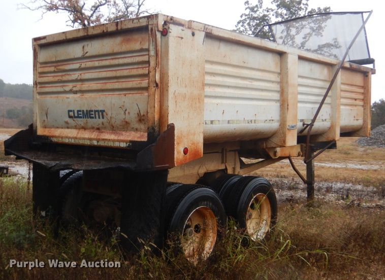 image for item FF9035 1994 Clement HSLW2326 end dump trailer