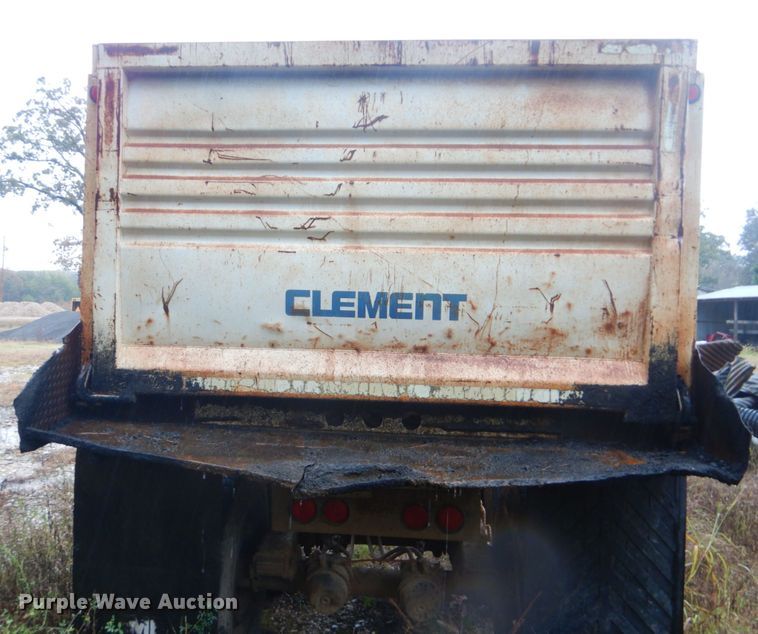 image for item FF9035 1994 Clement HSLW2326 end dump trailer