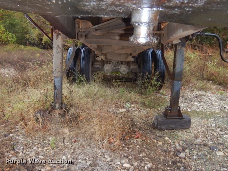 image for item FF9035 1994 Clement HSLW2326 end dump trailer