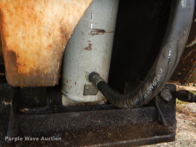 image for item FF9035 1994 Clement HSLW2326 end dump trailer