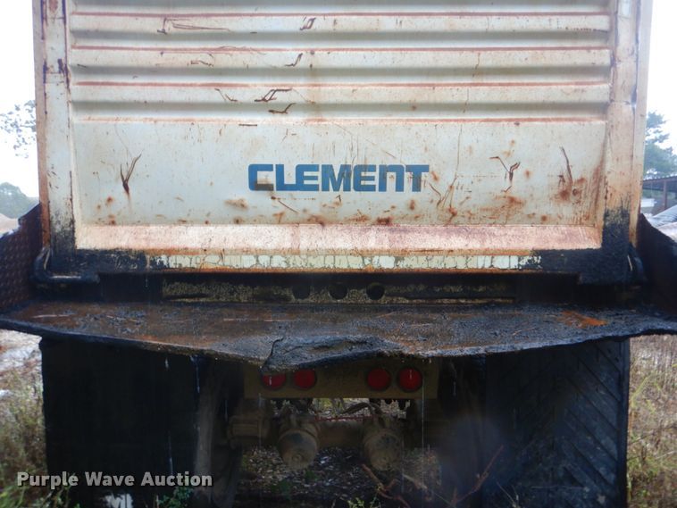 image for item FF9035 1994 Clement HSLW2326 end dump trailer