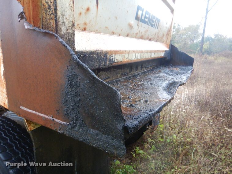 image for item FF9035 1994 Clement HSLW2326 end dump trailer