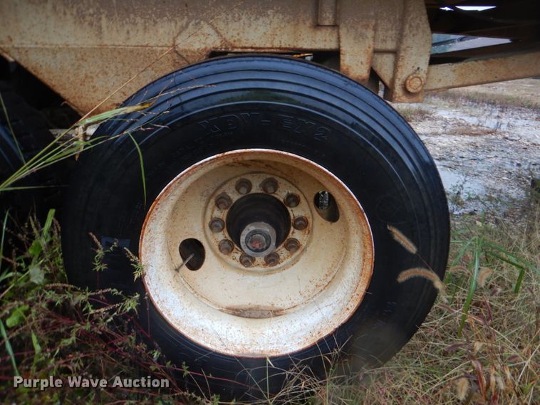 image for item FF9035 1994 Clement HSLW2326 end dump trailer