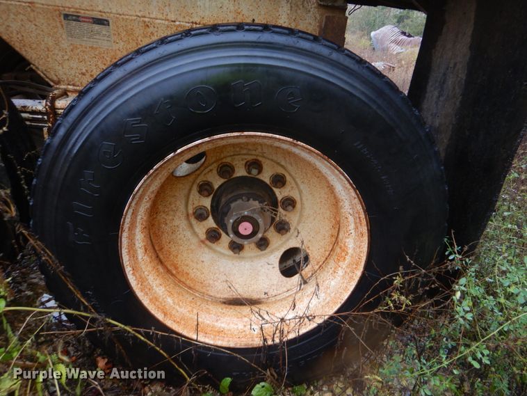 image for item FF9035 1994 Clement HSLW2326 end dump trailer