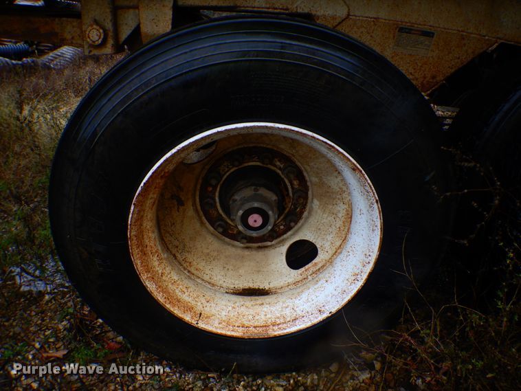 image for item FF9035 1994 Clement HSLW2326 end dump trailer