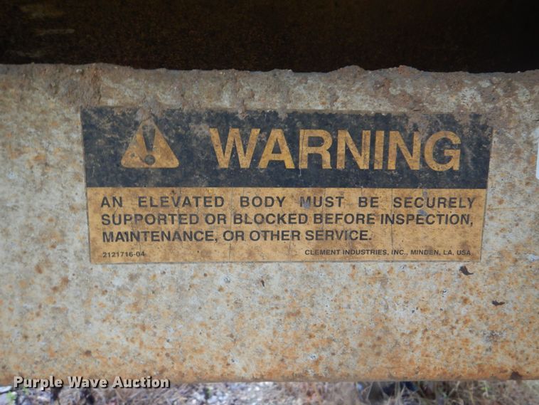 image for item FF9035 1994 Clement HSLW2326 end dump trailer