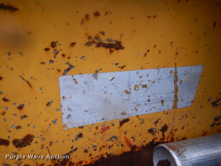 image for item FF9037 2006 Lamar utility trailer