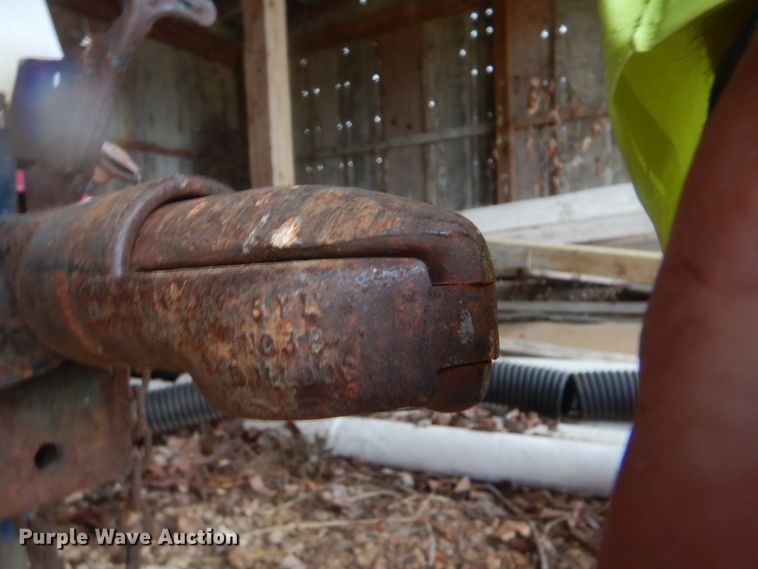 image for item FF9038 Chicago Pneumatic 185 air compressor