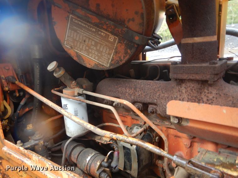 image for item FF9039 Caterpillar D5B dozer