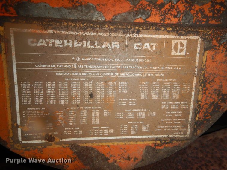 image for item FF9039 Caterpillar D5B dozer