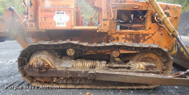image for item FF9039 Caterpillar D5B dozer